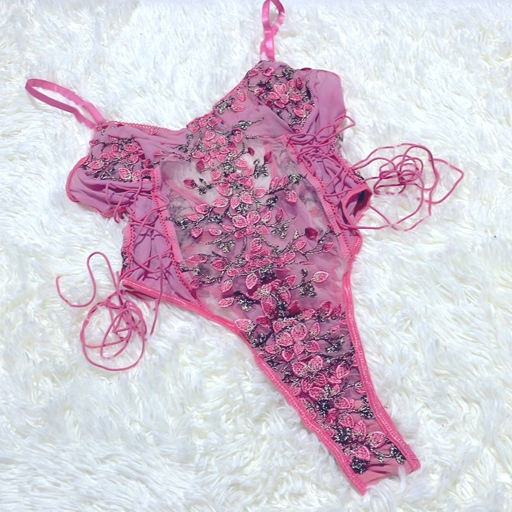 NWT pink mesh floral embroidered corset style sheer highleg bodysuit corset lace